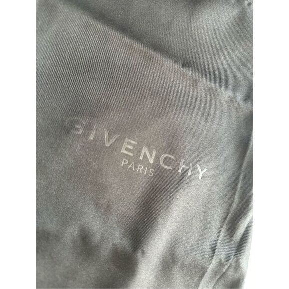 GIVENCHY Paris black travel dust bag - Picture 2 of 4